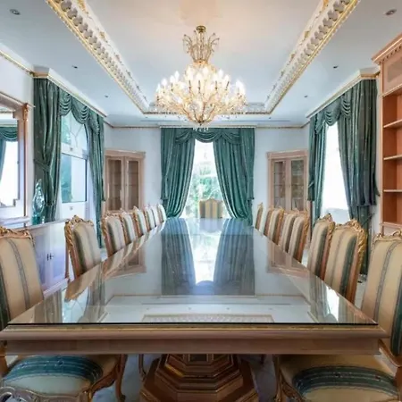 The Palace Marbella - Lavish Beachfront * Estepona